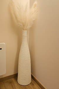 Decoratieve vaas met macramé katoentouw